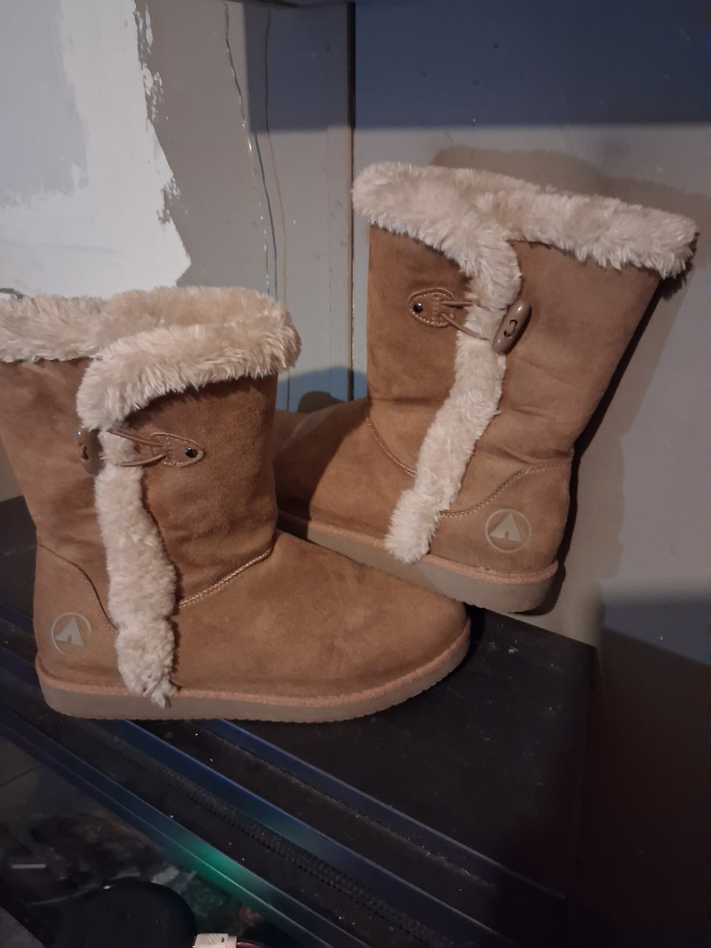 Airwalk Coffee Color "Myra"~STYLE~  Mid-Calf Boots With Butter Cream Color Trim